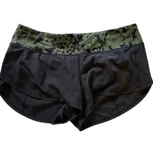 Lululemon Speed Up Shorts 2.5” Black Efflorescent Barracks Green Size 8